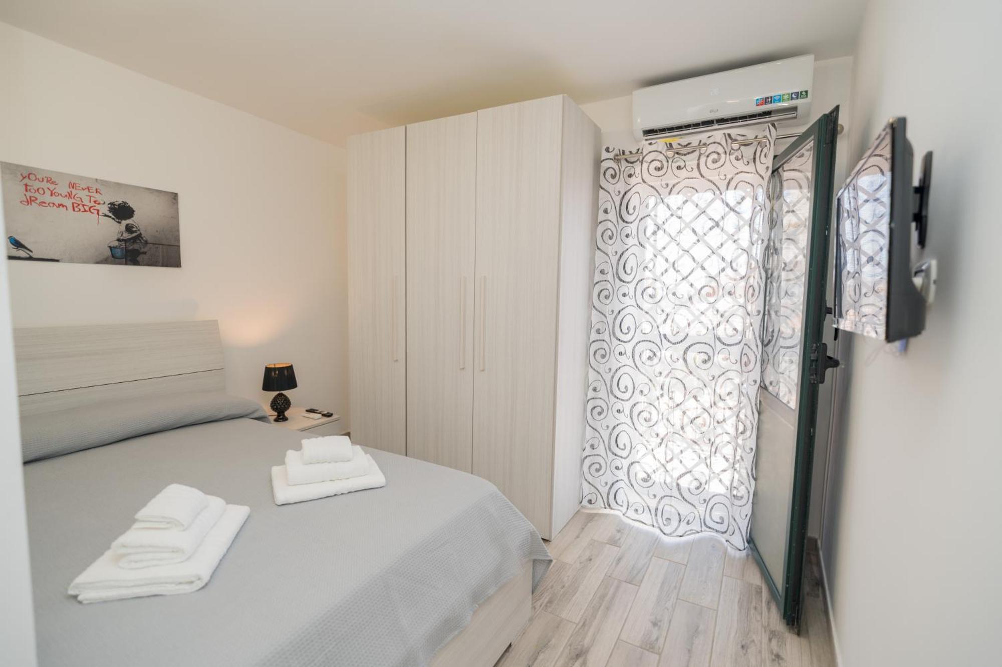 Casa vacanze Casa Lana Aeroporto di Catania Fontana Rossa